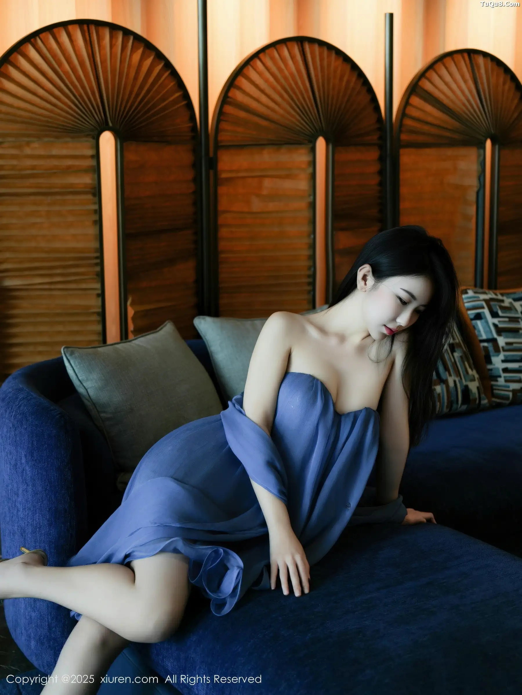 [XiuRen秀人网]第10988期烧烧小桃写真-秀人资源网